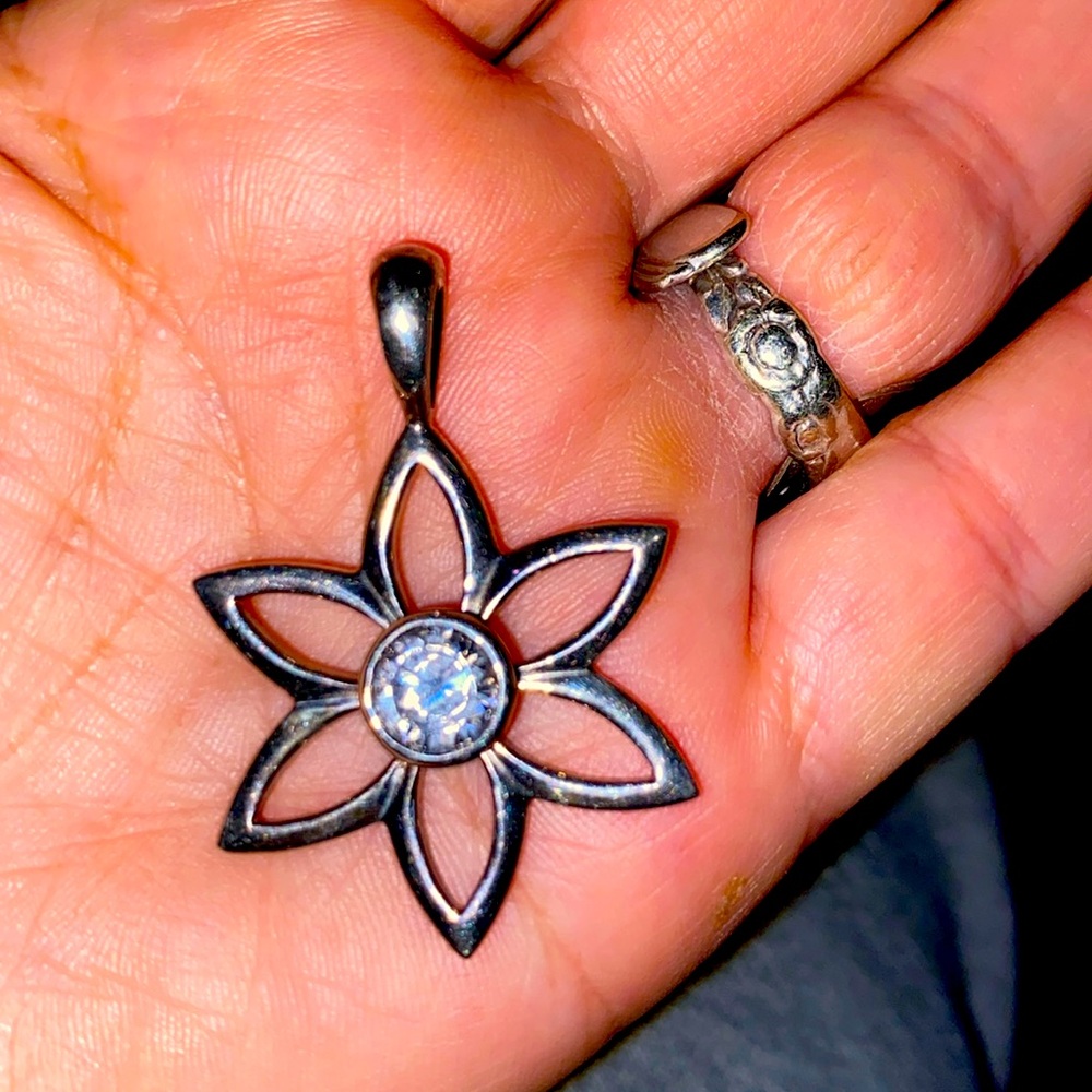 Silpada Flower Pendant S1195 Sterling Silver w/ CZ stone